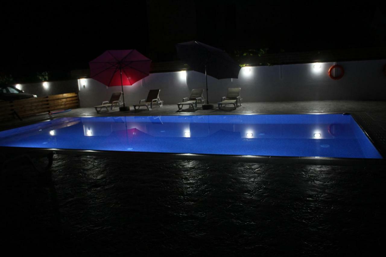 Berryrose Villa Perivolia Bagian luar foto