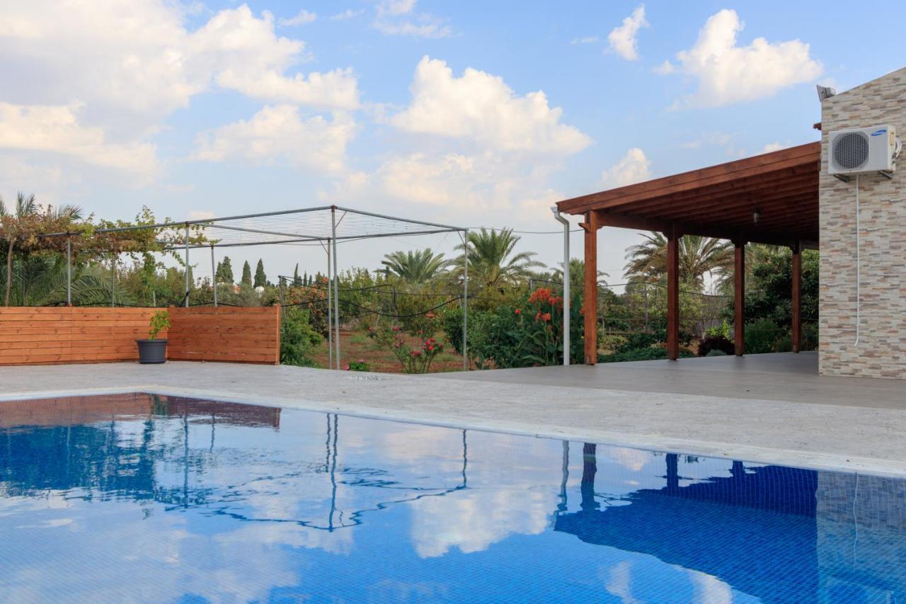 Berryrose Villa Perivolia Bagian luar foto