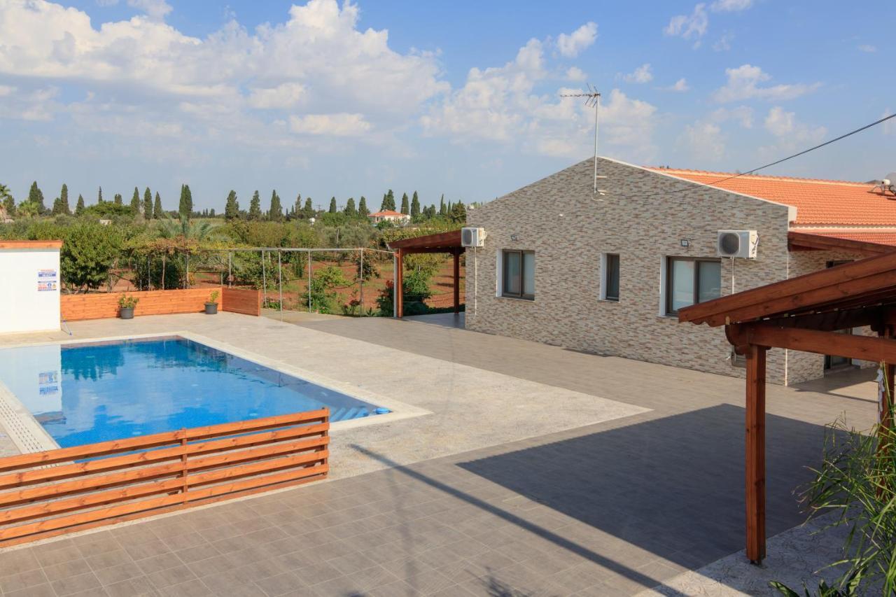 Berryrose Villa Perivolia Bagian luar foto
